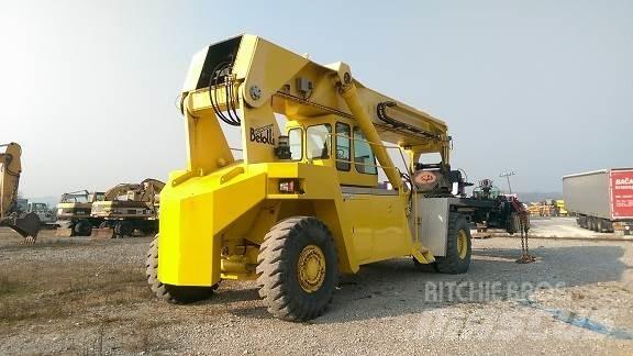 Belotti TRITON FB45/23 Teleskopski viličarji