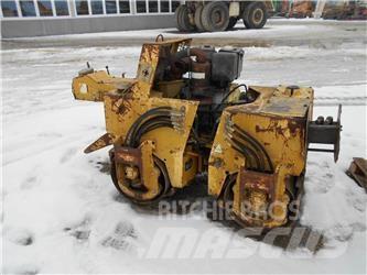 Bomag BW-75AD Dvojni valjarji