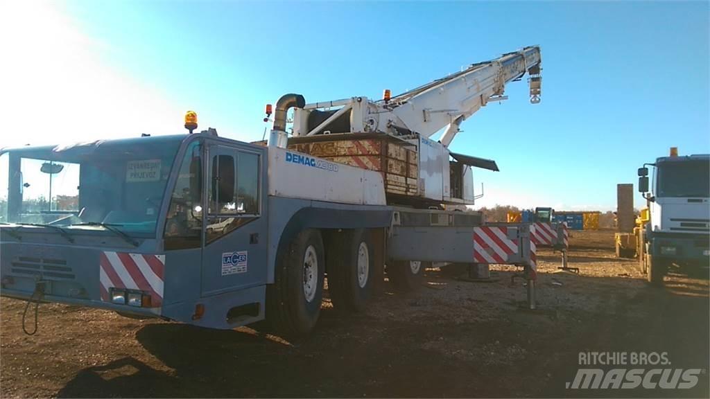 Demag AC 180 Avtodvigala