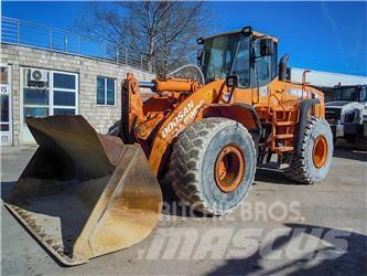 Doosan DL400 Kolesni nakladalci