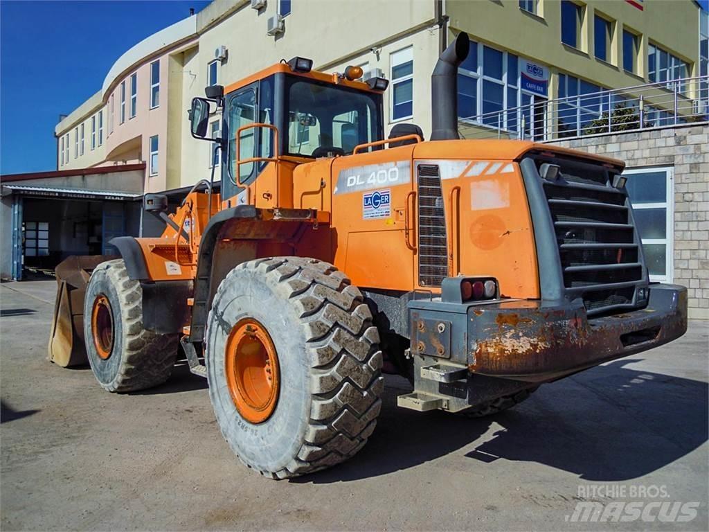 Doosan DL400 Kolesni nakladalci