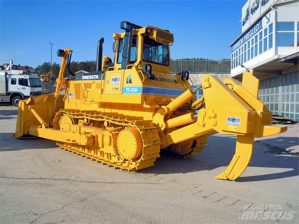 Dressta TD-25M Buldožerji goseničarji