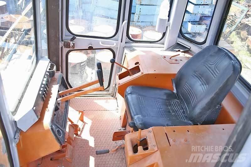 Fiat-Hitachi FD 20 Buldožerji goseničarji