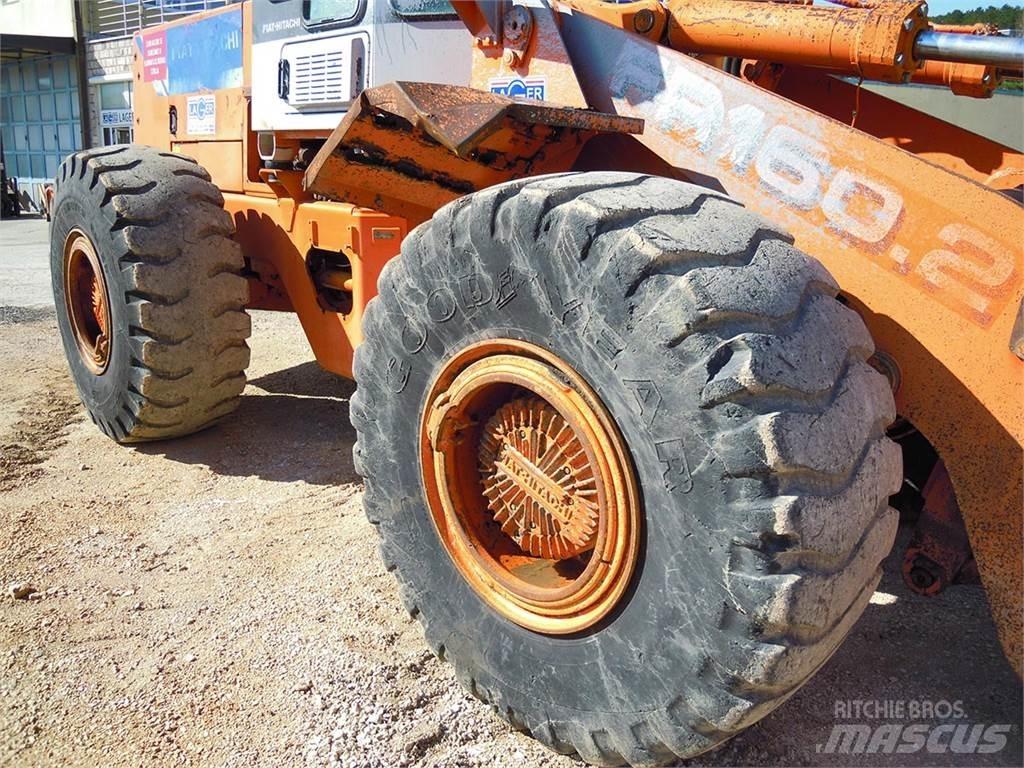 Fiat-Hitachi FR160.2 Kolesni nakladalci