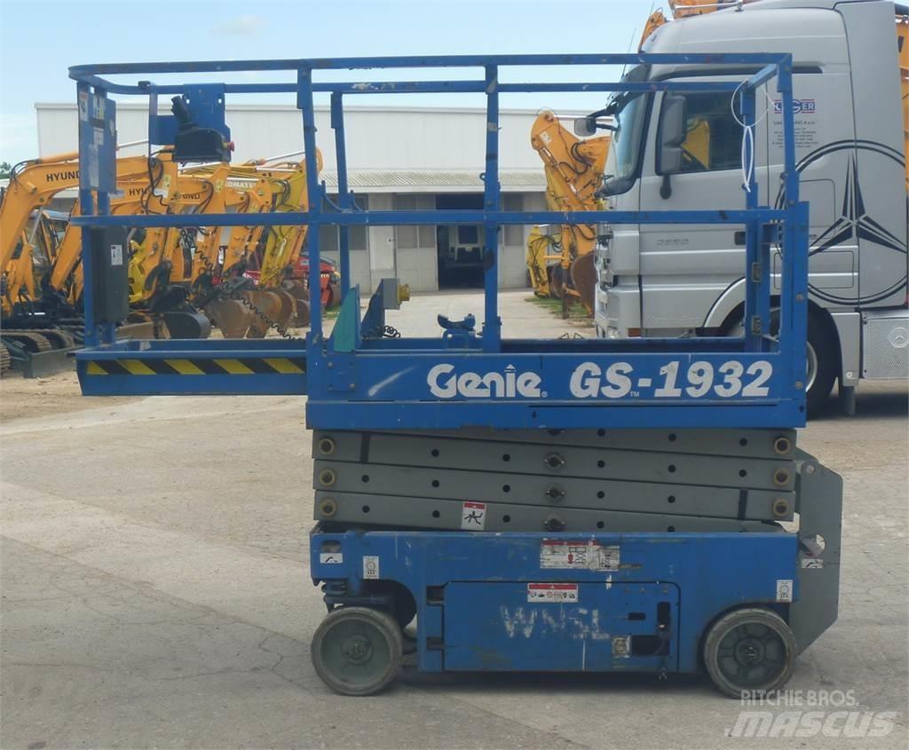 Genie GS 1932 Zglobne dvižne ploščadi