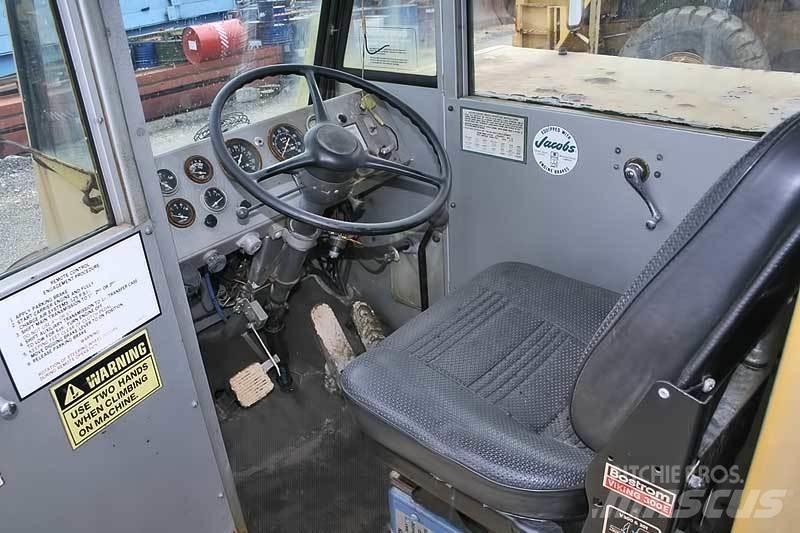Gradall G660A Bagri na kolesih
