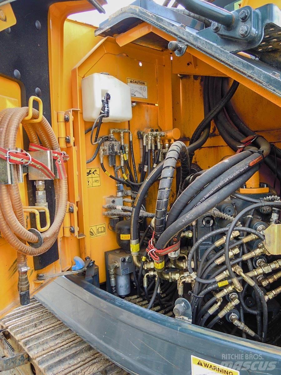 Hyundai R145LCR-9A Bagri goseničarji