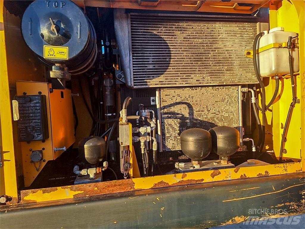 Hyundai R170W-7A Bagri na kolesih
