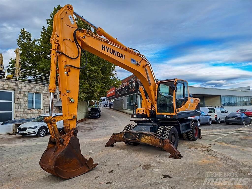 Hyundai R210W-9 Bagri na kolesih