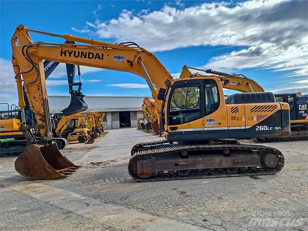 Hyundai R260LC-9A Bagri goseničarji