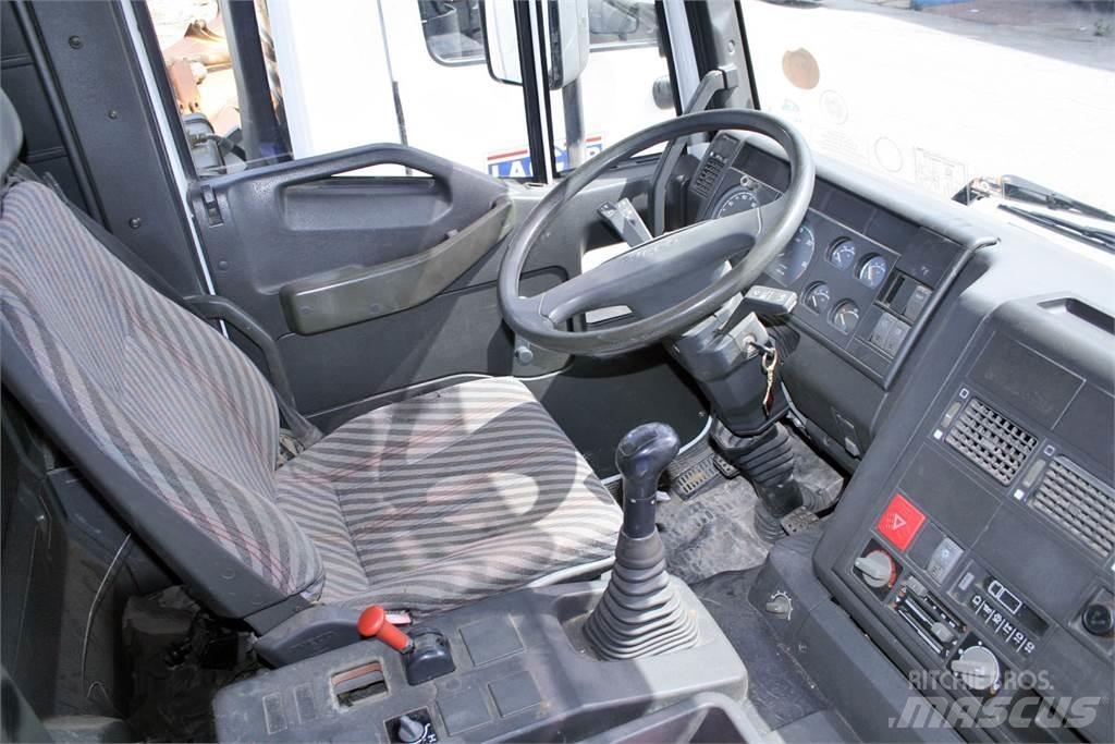 Iveco 720E42 Vlačilci