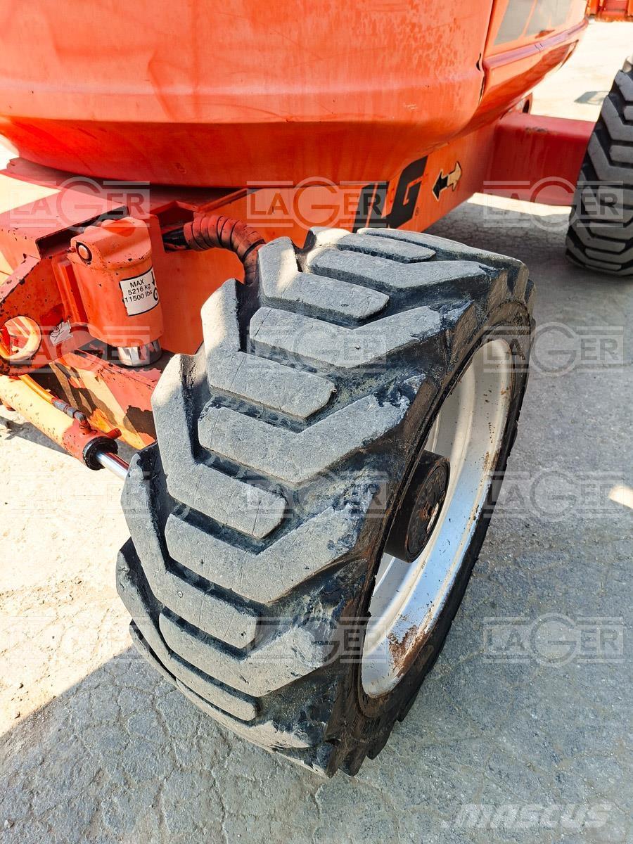 JLG 600AJ Zglobne dvižne ploščadi