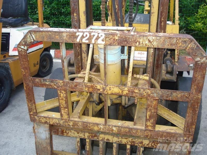 Komatsu FG25-7 Viličarji - drugo