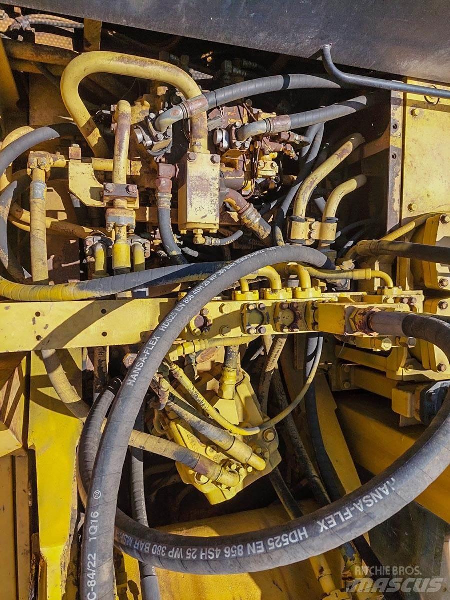Komatsu PC400LC Bagri goseničarji