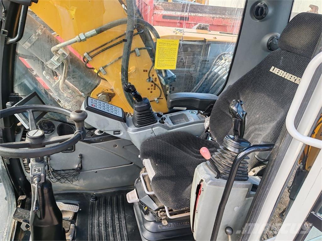 Liebherr A 914 Litronic Bagri na kolesih