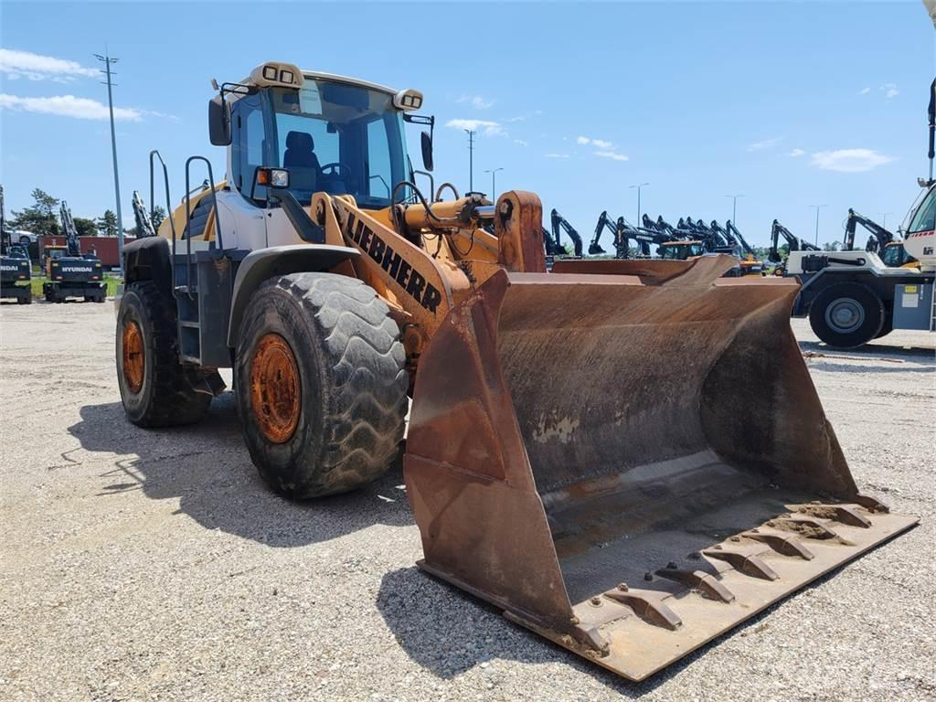 Liebherr L566 Kolesni nakladalci