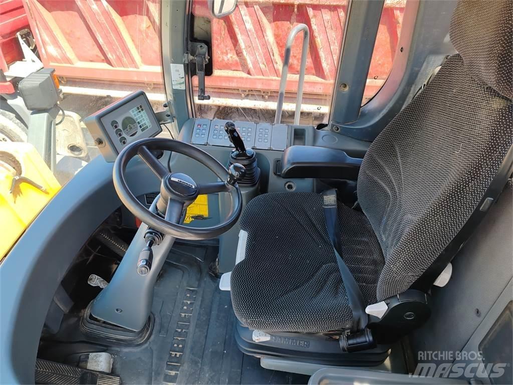 Liebherr L566 Kolesni nakladalci