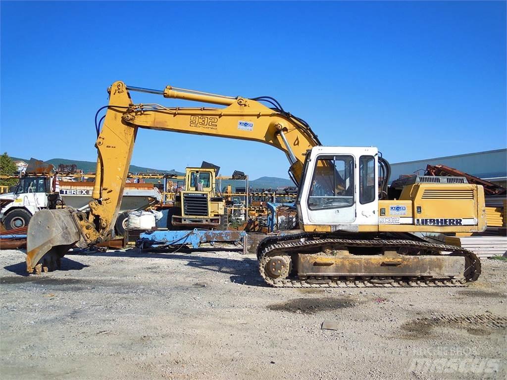 Liebherr R932HDSL Bagri goseničarji