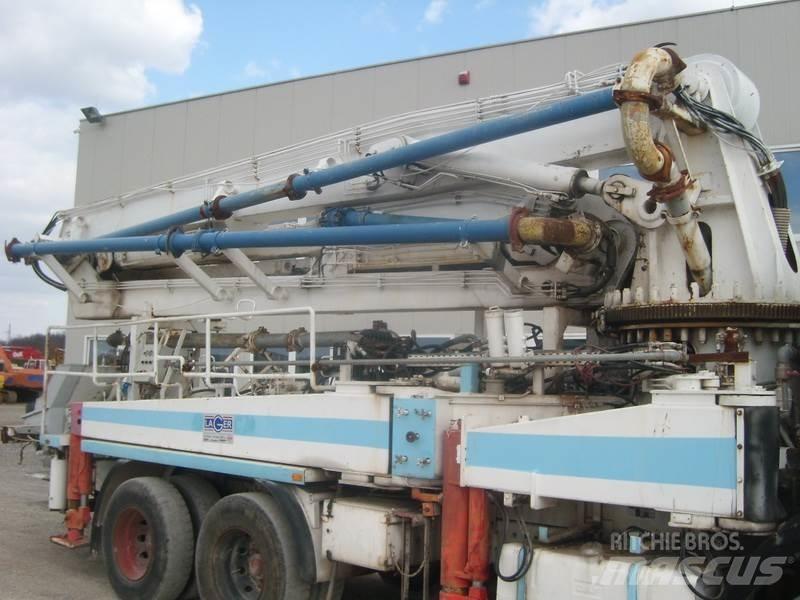 Mercedes-Benz 2422 Kamionske črpalke za beton