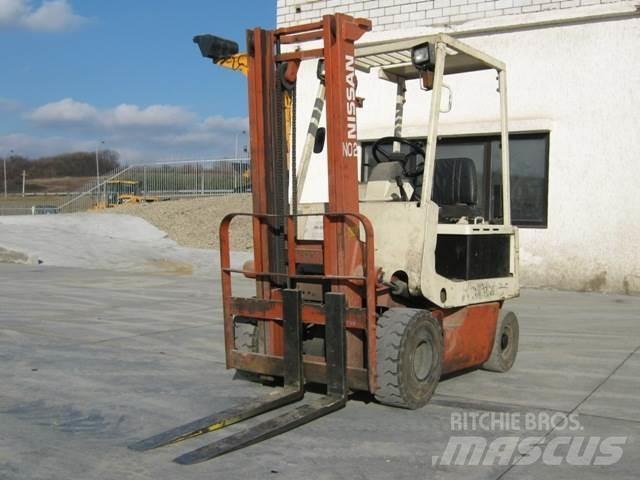 Nissan M01L15 Električni viličarji