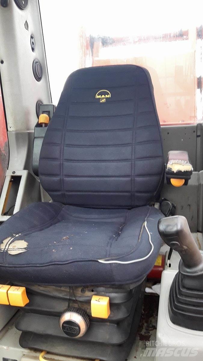 O&K RH16,5 Bagri goseničarji