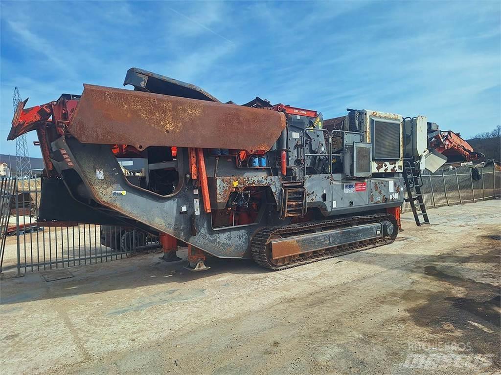 Sandvik QI 240 Mobilni drobilniki
