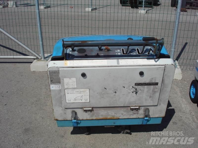 Toyota 4QBW9 Pometalni stroji