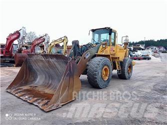 Volvo L180E Kolesni nakladalci