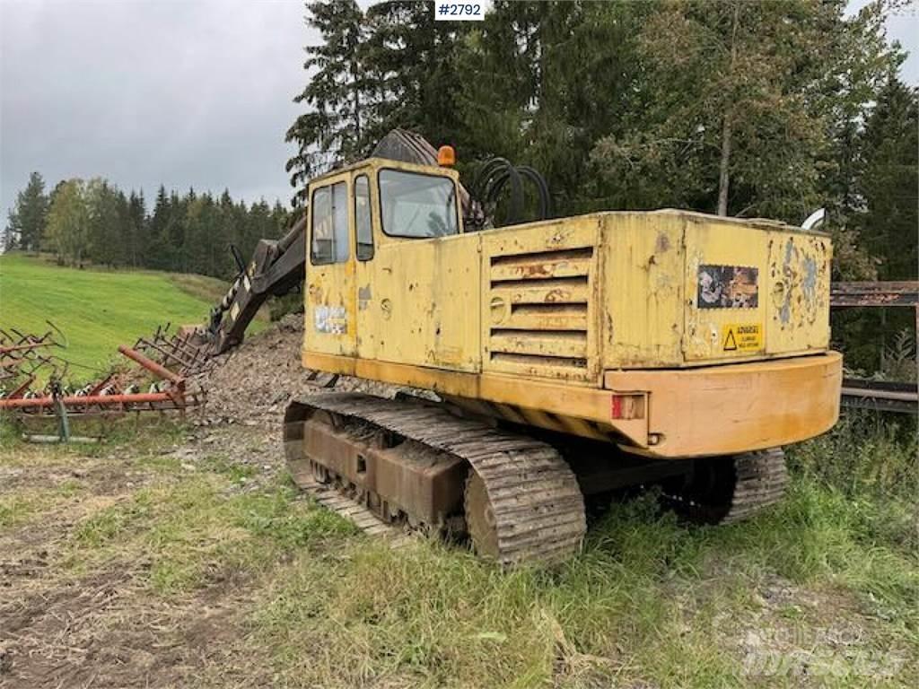 Åkerman H11B Bagri goseničarji