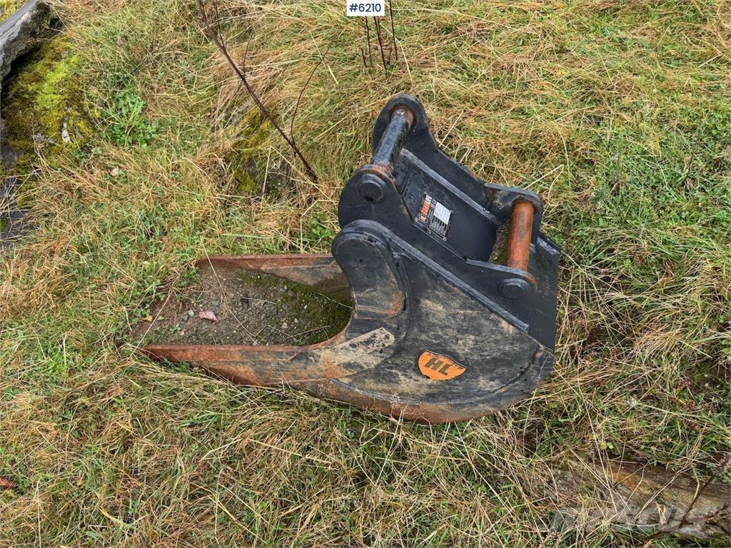 Atlas AC 60B Bagri goseničarji