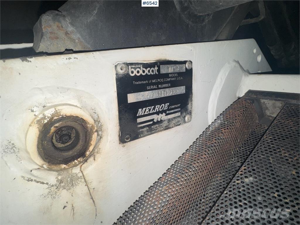 Bobcat 7753 Večnamenski nakladalci