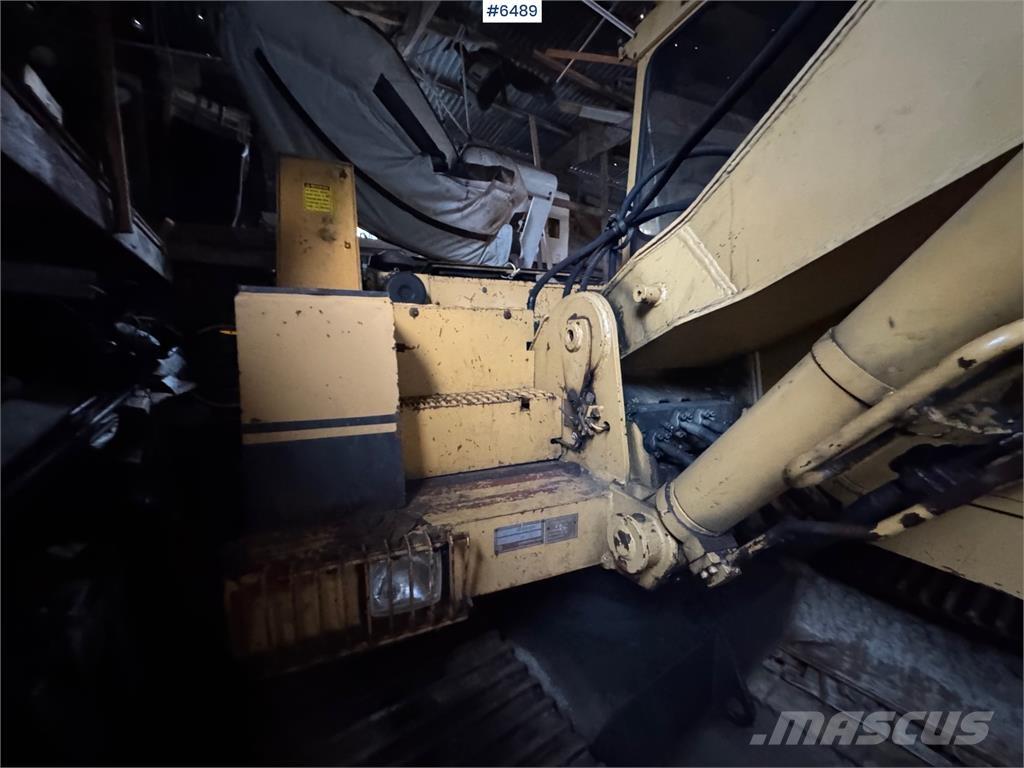 CAT 205 LC Bagri goseničarji