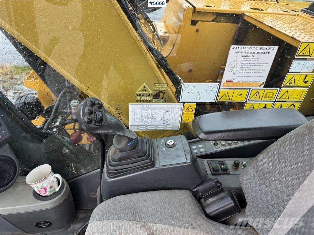 CAT 311F LRR Bagri goseničarji