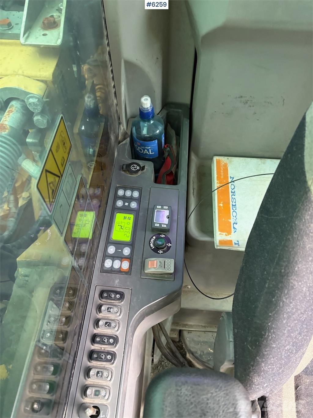 CAT 324 E Bagri goseničarji