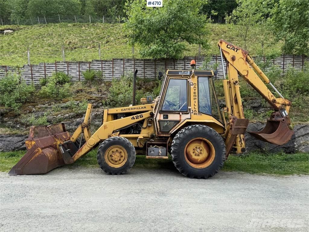 CAT 426 Traktorji