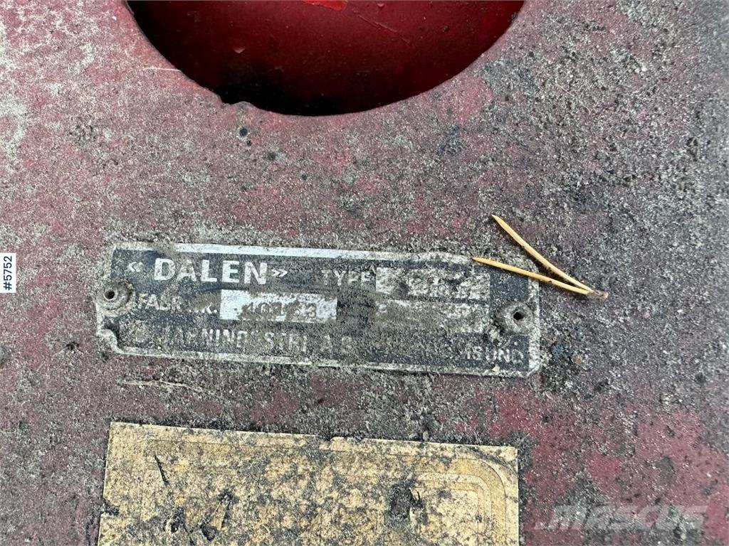 Dalen 1278 Snežne deske in plugi