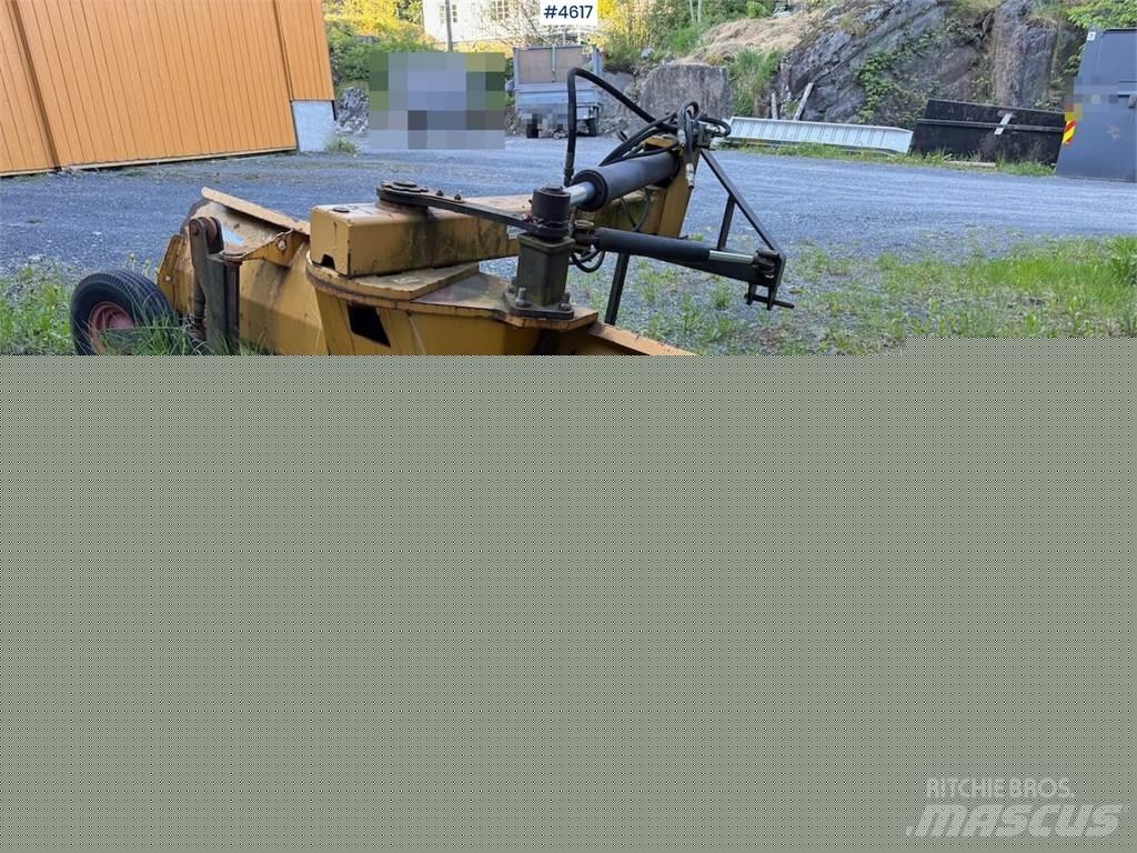 Dalen 275 Snežne deske in plugi