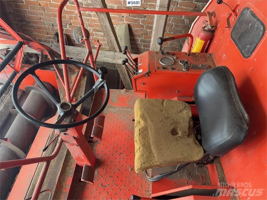 Deutz Fahr M900 Kombajni