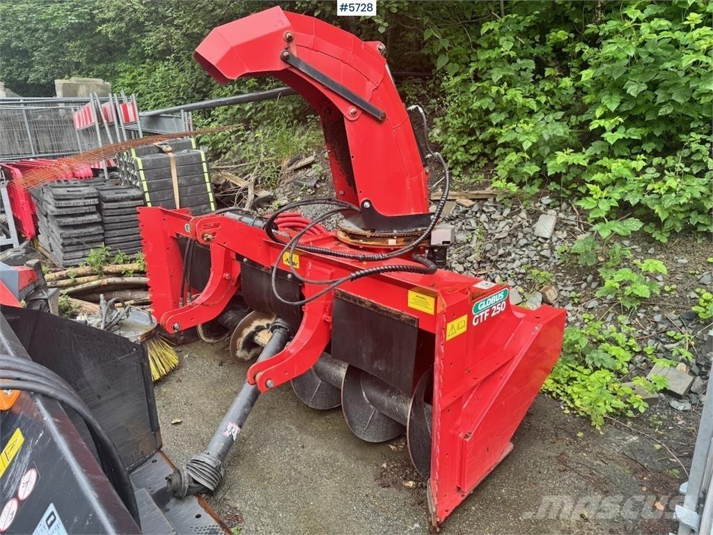 Globus GTF 250-19 Snežne deske in plugi