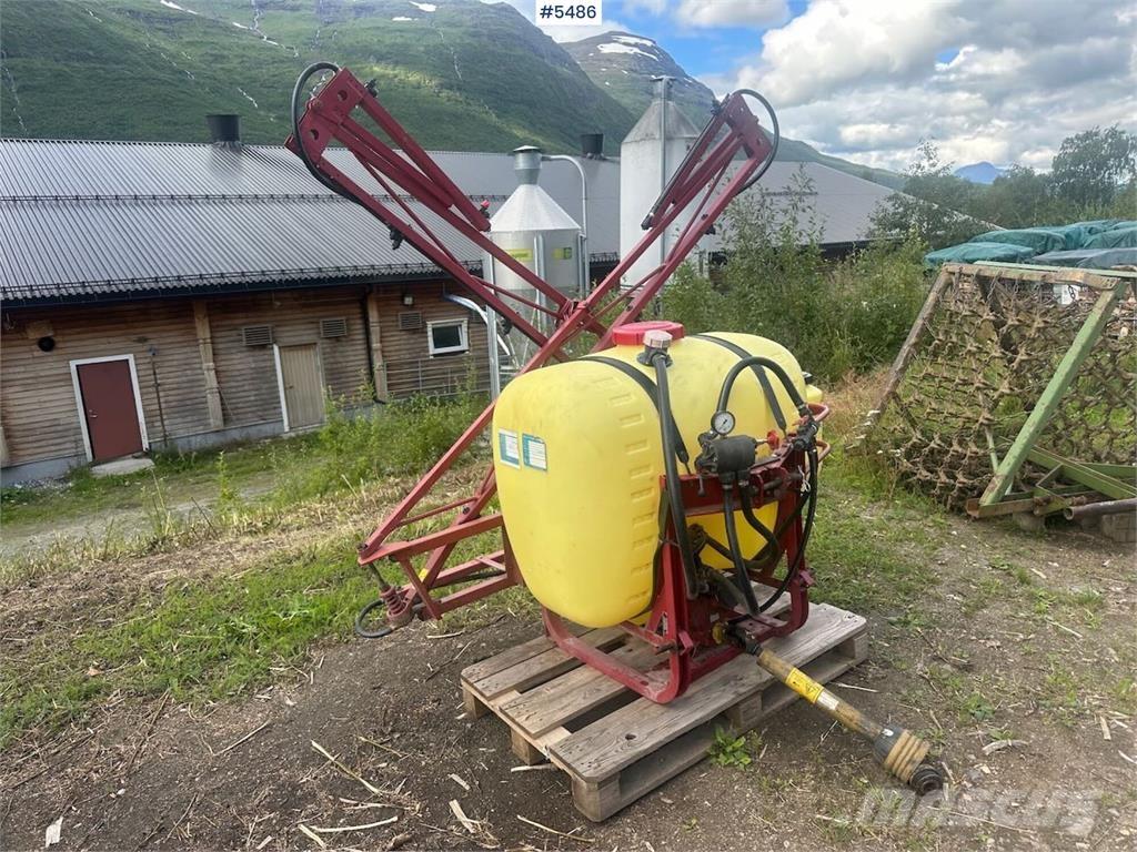 Hardi 400 Vlečne škropilnice