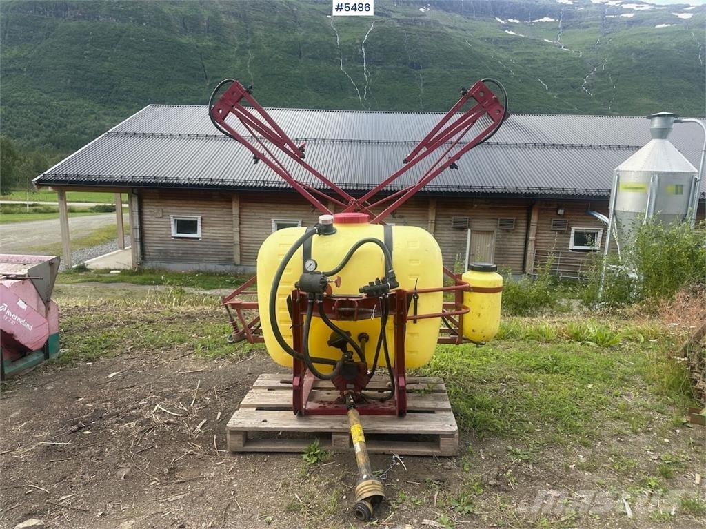 Hardi 400 Vlečne škropilnice