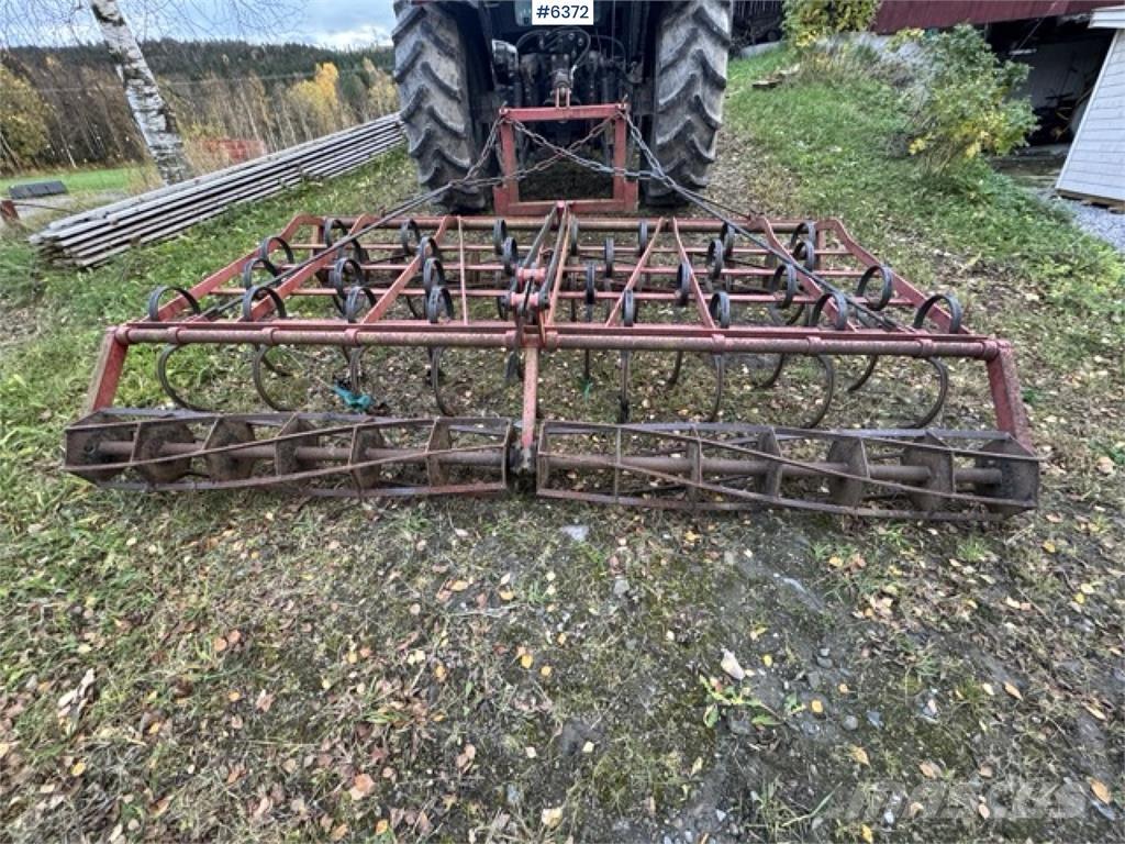  Harv Tindeharv Ostali priključki in naprave za pripravo tal