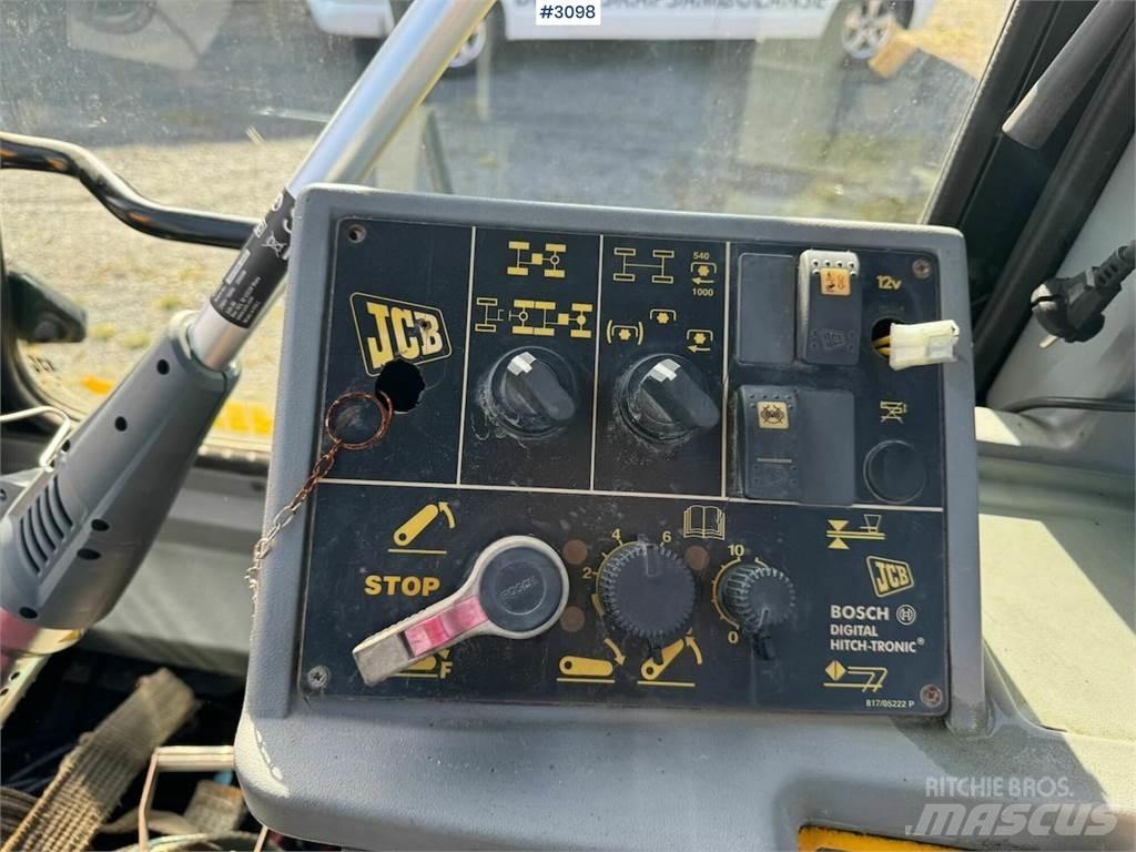JCB Fastrac 3185 Traktorji