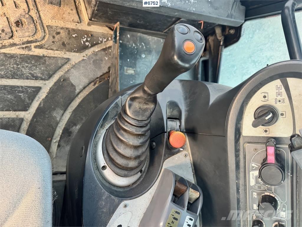 JCB Fastrac 3230 Traktorji