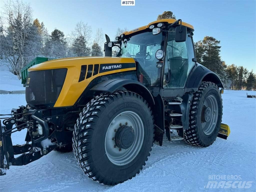 JCB Fastrac 8250 Traktorji