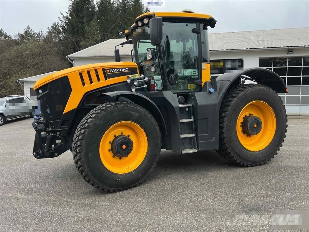 JCB Fastrac 8330 Traktorji