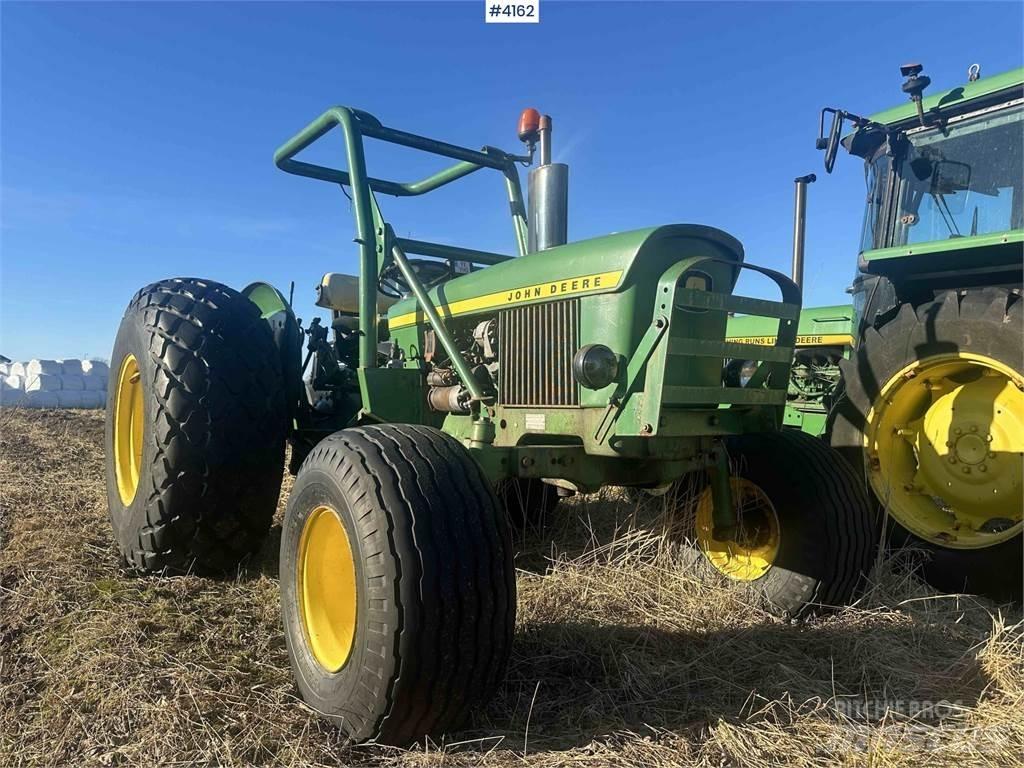 John Deere 1020 Traktorji