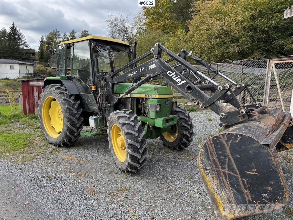 John Deere 1950 Traktorji