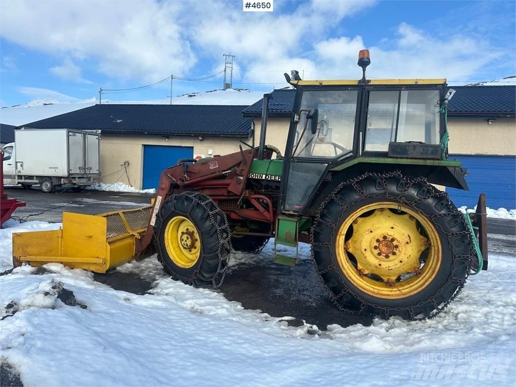 John Deere 2040 Traktorji
