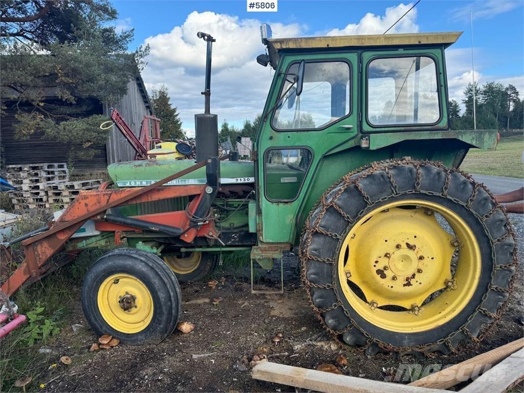 John Deere 2130 Traktorji